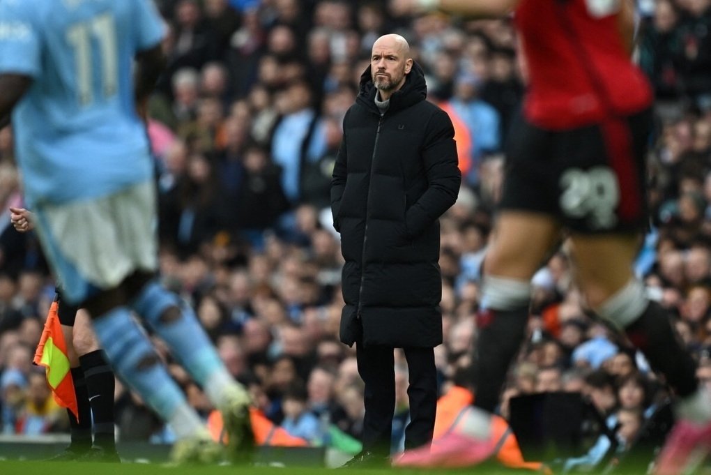 Coach Ten Hag hinted that Man Utd lost to Man City because of the referee 2